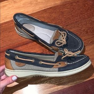 Women’s Sperry boat shoes